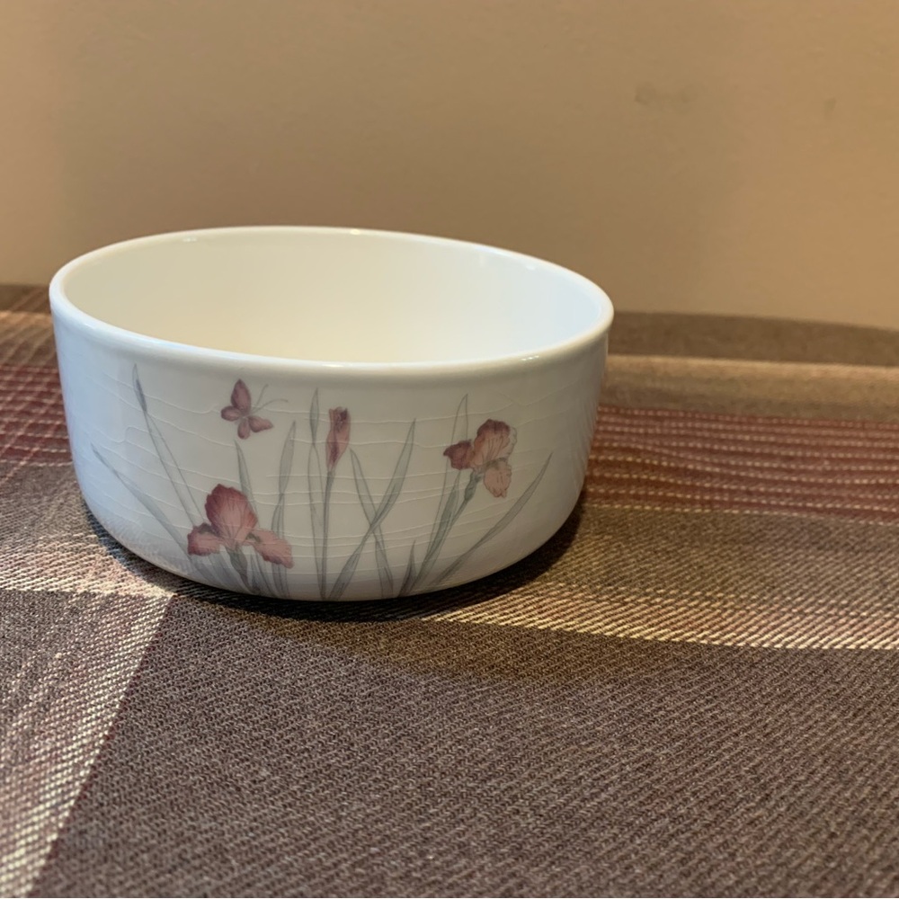 Hankook Floral Design Ceramic Bowl